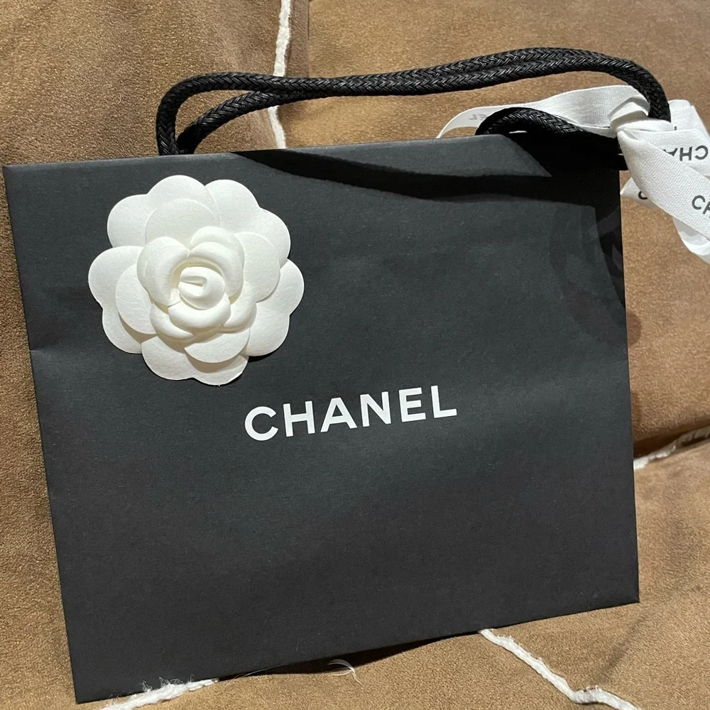 Chanel Shopping Bags - Picture 3 of 7